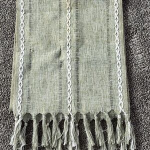 Amazon Essentials Olive and Cream Table Runner